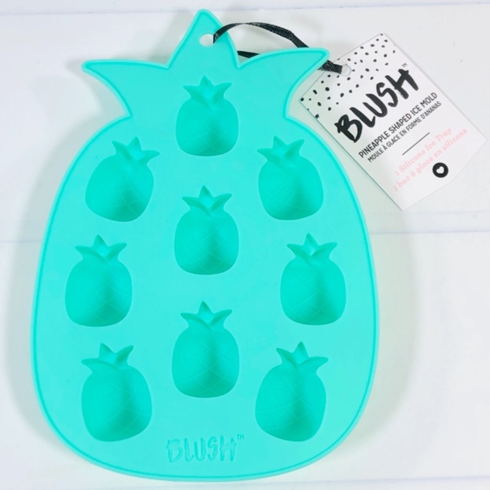 Blush Pineapple Shaped Ice Mold